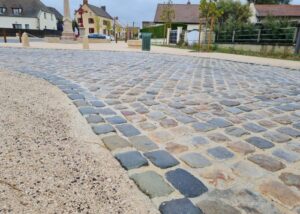 Mix of Fontainebleau & Lyon cobblestones