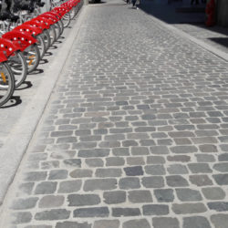Sawn Lyon granite setts