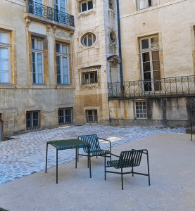 Hôtel de Vogüé - Pavés de récupération